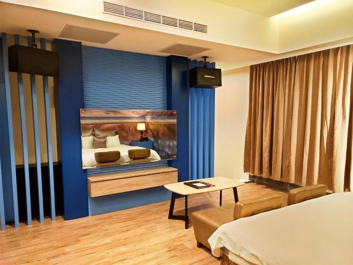 Discovery Motel - Nangang Tajpej Kültér fotó