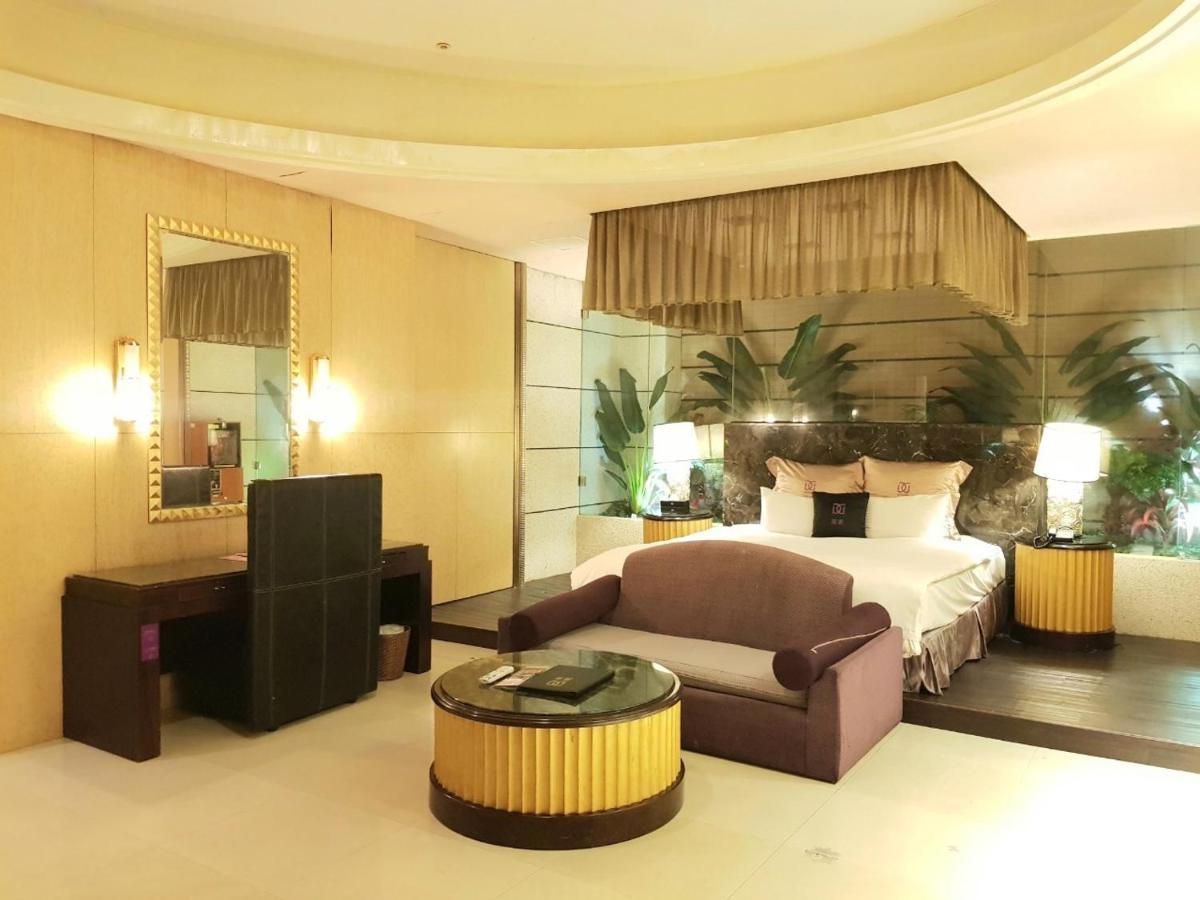 Discovery Motel - Nangang Tajpej Kültér fotó